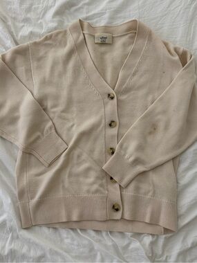 Wilfred 100% Wool Light Cream V-Neck Button Cardigan